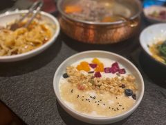 米釀鲜果酸奶-丝路金桃·新疆菜(徐汇店)