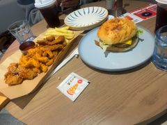 -必胜客(上海华谊新所店)
