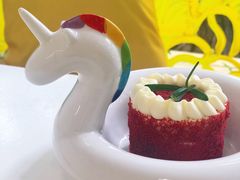 莓果红丝绒蛋糕-五进制 Coffee Shop