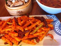 -云海肴·汽锅鸡·云南菜(天山百盛优客店)