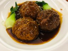 红烧狮子头-银都上海菜馆(粤海东路店)