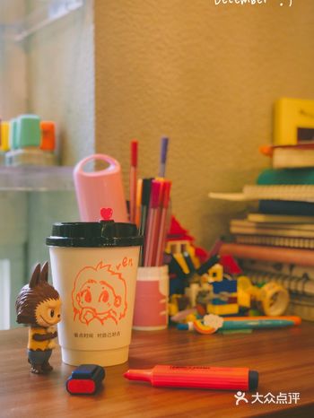 店名：W CAFE 地址：甜爱路137号 时间：10