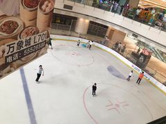 -冰纷万象滑冰场(二七万象城店)