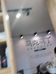 -马克男发时尚店