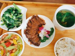 -卓玥国际月子会所(罗山路店)