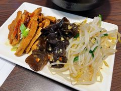 豆芽木耳小菜拼-台南擔仔面·卤肉饭(老虹井路店)