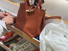 -Longchamp(佛罗伦萨小镇奥特莱斯店)