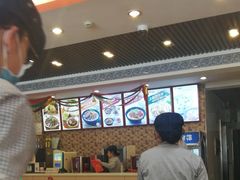 -李先生牛肉面大王(上海站南广场店)