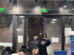 等位区-范贤光鸡公煲(平乐园总店)