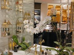 店内布置-人间采蜜(海信广场店)
