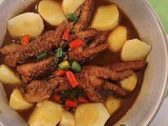 成都二娘耙鸡爪-渔语鱼新川菜Bistro(万象天地店)