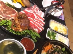 -木槿花韩式炭烤·熟成肉工坊(孙文东路店)