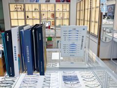 -潘多拉眼镜·蔡司依视路明月(潘家园店)