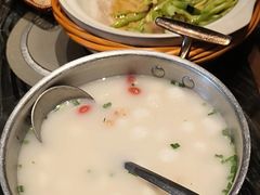 -湘力力小院·鱼汤泡饭(枫林路店)