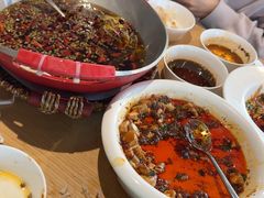 -渝信川菜 · 川味家常菜(财富购物中心店)