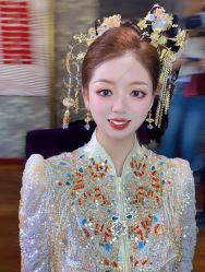 点击看大图 -爱伊人婚纱礼服美妆馆