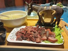 -乔家小院•非遗驴肉•本地小海鲜(滨河路店)