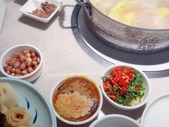 -左庭右院鲜牛肉火锅(浦江欢乐颂店)
