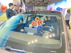 -TESLA 特斯拉(上海太古汇体验店)