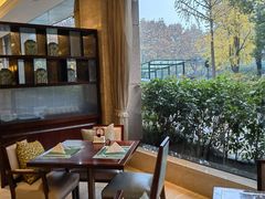 靠窗位-索菲特西湖大酒店·香榭丽全日候餐厅(南山路店)