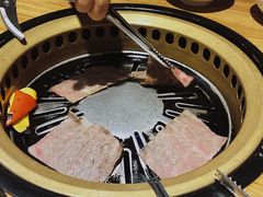 -炼火烤肉店