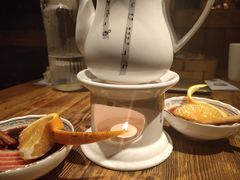 胡桃里热滚热红酒-胡桃里音乐餐厅(陶溪川店)(川湘赣菜·世界百大酒庄直供红酒·音乐表演)