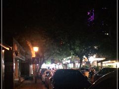 -吴山路夜市