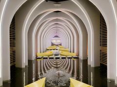 -涨巢·潮玩水疗局