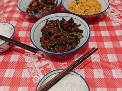 -荆九爷爆炒桥头三嫩(云南北路店)