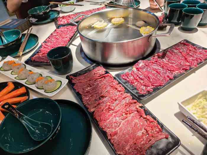 二刀潮牛(东原悦荟店)-"离家很近的二刀潮牛 环境还可以就在5楼 .