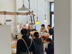 大堂-MAISON门前杂货店