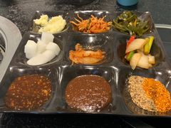 -烤路里·韩国品质自助烤肉(石路天虹4号店)