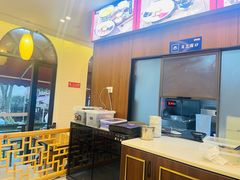 -桥香园云南过桥米线(红龙井店)