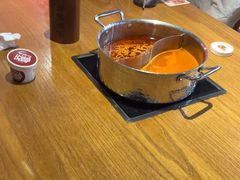 -呷哺呷哺(万达新世界店)