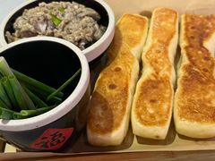 虾酱卷子-渔民船说·北塘海鲜·天津菜·海肠捞饭(北塘古镇店)
