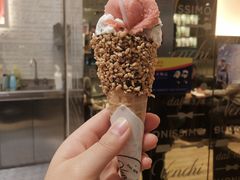 榛子冰激凌-VENCHI 闻绮(北京国贸商城店)