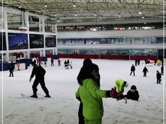 -乔波室内滑雪场