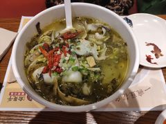 -渝是乎川渝小炒(新世界百货望京店)