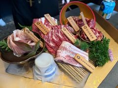 -铭牛烧肉·和牛海鲜自助(高新月牙湖店)