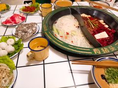 骨汤牛油鸳鸯锅-有拈头成都市井火锅(南中环店)