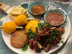 -浩海火燒雲傣家菜(芮欧百货店)