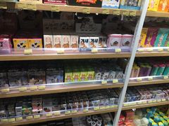 -LOG-ON(海港城店)
