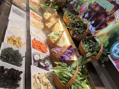 -呷哺呷哺 蔬菜畅吃(新中关购物中心店)