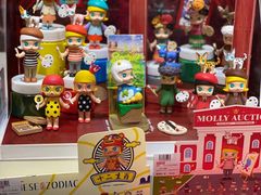 -泡泡玛特POPMART(上海环球港店)