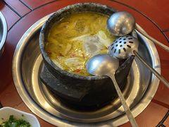 -鲁朗纳麦石锅鸡庄园