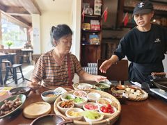 -包整·丝娃娃(一览甲秀楼风景店)