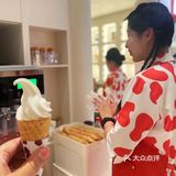 哎呀呀❗️这里的小哥哥小姐姐编小辫真好看