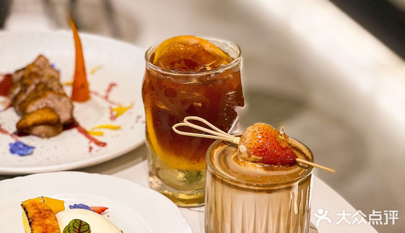 杭州凤凰山景区可以撸猫的咖啡馆超赞