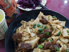 -壹阁胡羊焖饼(特色小吃街店)