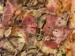 -城市大道红炉披萨烘焙坊